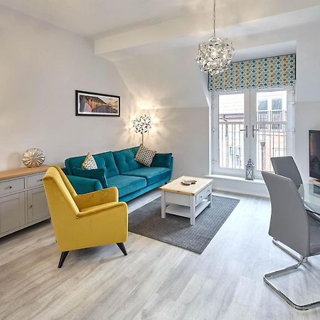 Host & Stay - Mallard Cottage 휫비 외부 사진